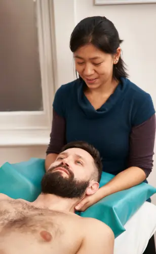 Katsi-Yuen-osteopath-308x500