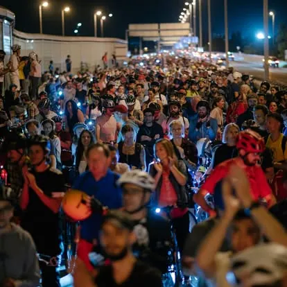 Huge crowd at the start of the Vienna Friday Night Skate